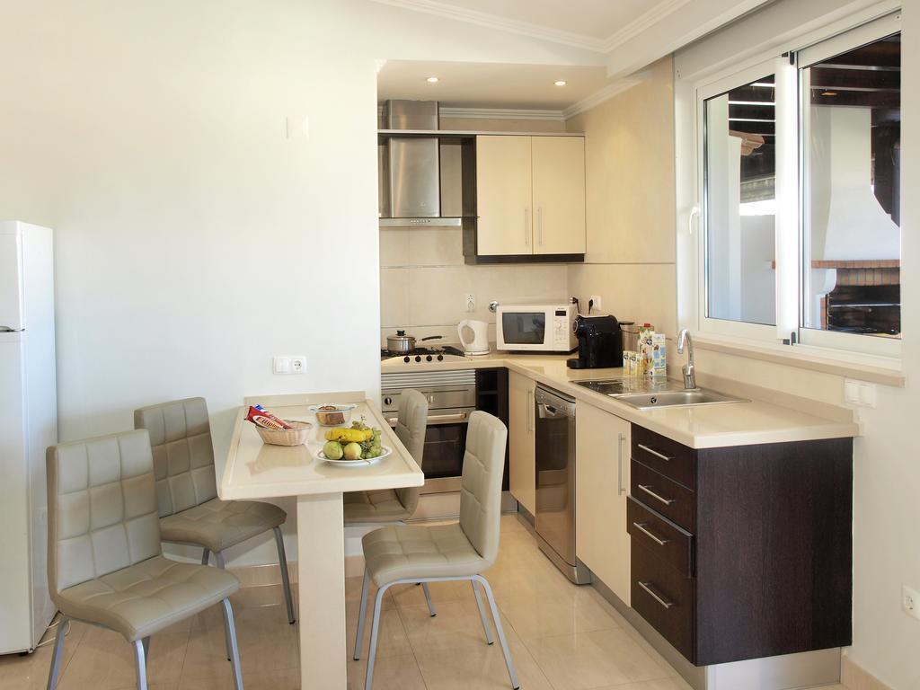 Sant'Amaro - Sea View Apartment ลากอส ภายนอก รูปภาพ